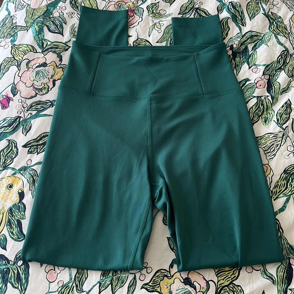 girlfriend collective Biome Float Ultralight Leggings, size medium
